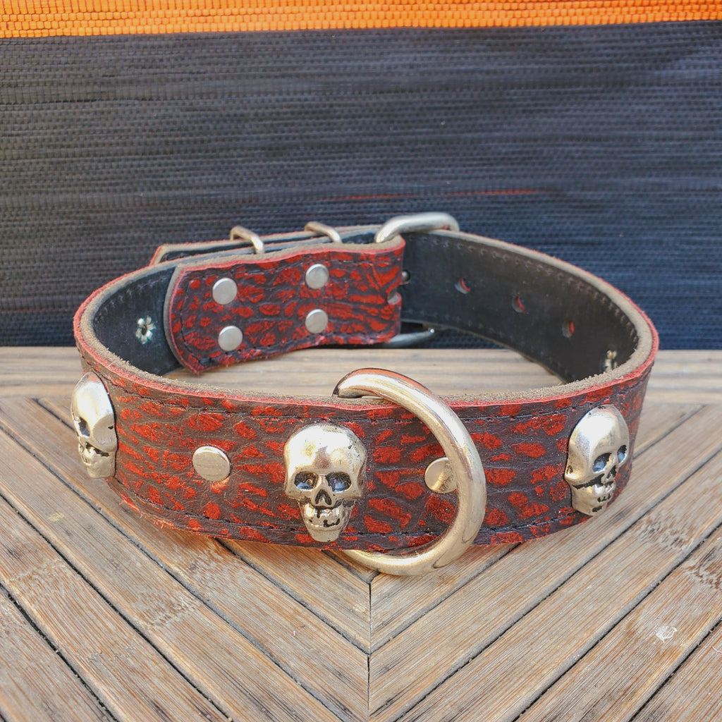 1.5" Skull Leather Dog Collar - Fits 15" to 19" necks